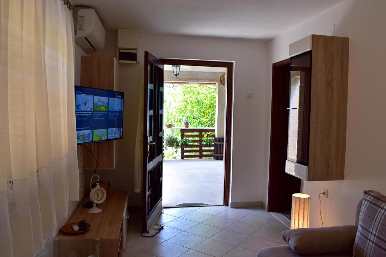 Irma Apartment Podstrana Exterior photo